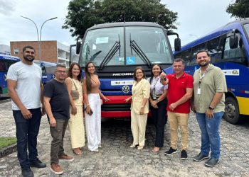 Bayeux ganha ônibus para transporte de pacientes para atendimento especializado