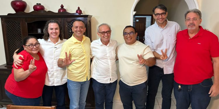 Veneziano é recebido por prefeitos e lideranças e participa de eventos em Bonito de Santa Fé, Conceição e Piancó