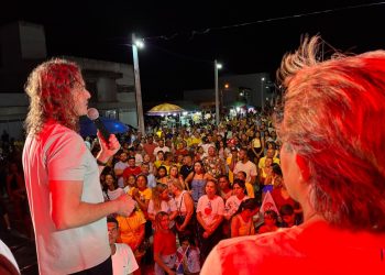 Veneziano participa de festa da vitória em Uiraúna e agradece apoio da prefeita Leninha e vídeo emocionante