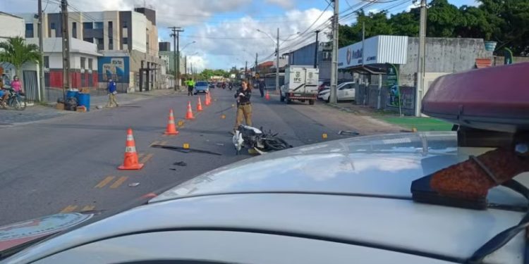 Motorista suspeito de envolvimento em acidente que matou motociclista em João Pessoa se entrega à polícia