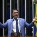 Juristas apontam falta de fundamento em pedido de Flávio Bolsonaro para anular eleição