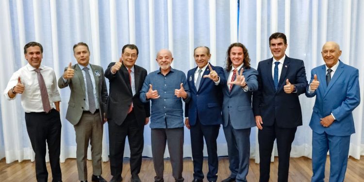 Lula recebe senadores do MDB, dentre eles Veneziano, e agradece apoio ao fim da escala 6×1, PEC da Segurança Pública e à sua reeleição